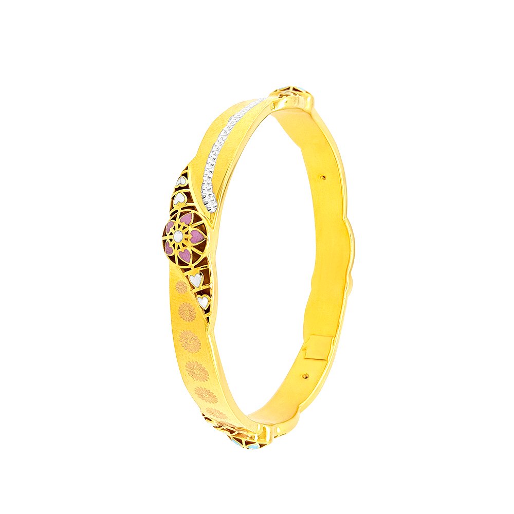 Hiraola's Product Image